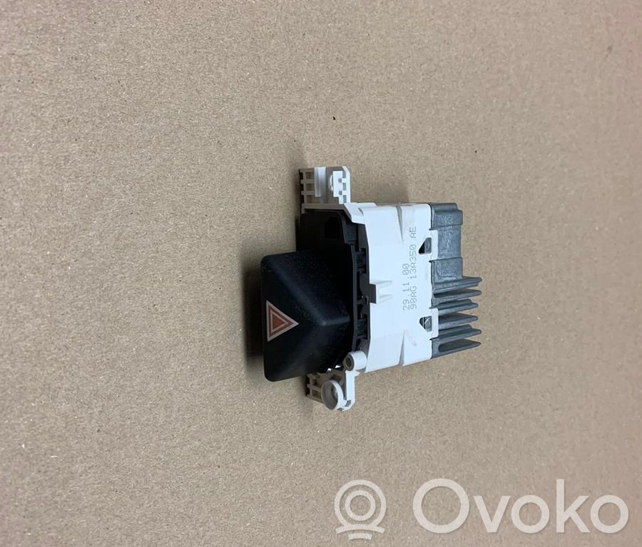 Ford Focus Hazard light switch 