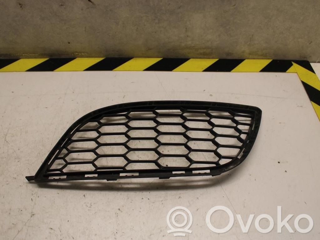 Maskownica / Grill / Atrapa górna chłodnicy   156090415,102959,0105913