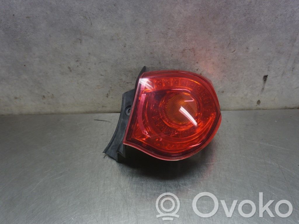 Alfa Romeo Giulietta Lampă spate în caroserie 
