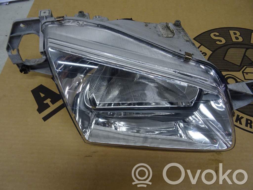 Mazda 323 Headlight/headlamp 