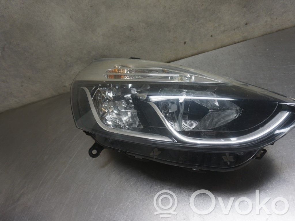 Renault Clio IV Headlight/headlamp 