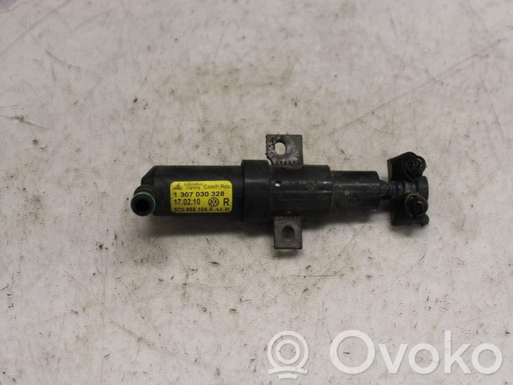 Volkswagen PASSAT B6 Ugello a spruzzo lavavetri per faro