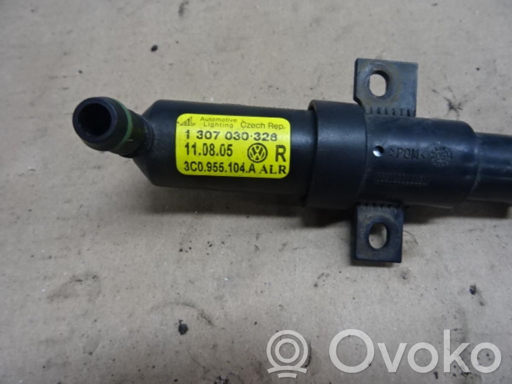 Volkswagen PASSAT B6 Ugello a spruzzo lavavetri per faro