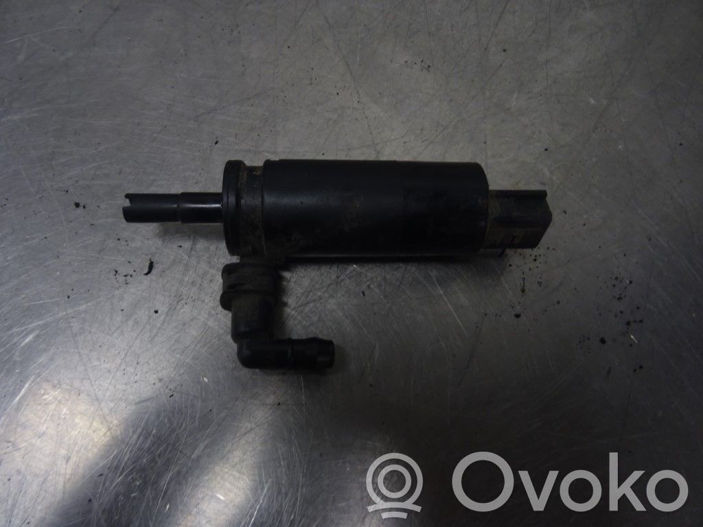 Headlight washer pump   67128377430,137045,123640