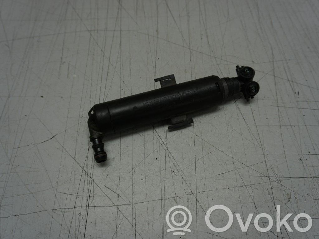 Skoda Fabia Mk2 (5J) Headlight washer spray nozzle 