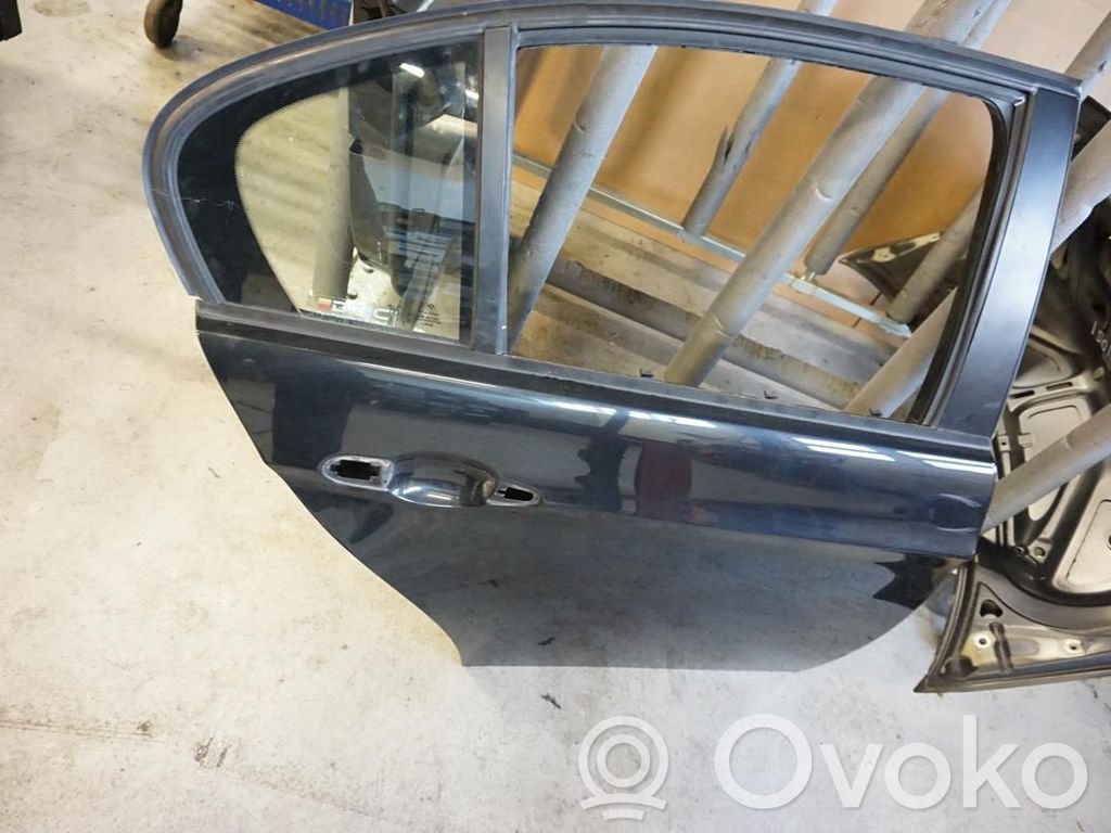 Rear door   41007203648,142380