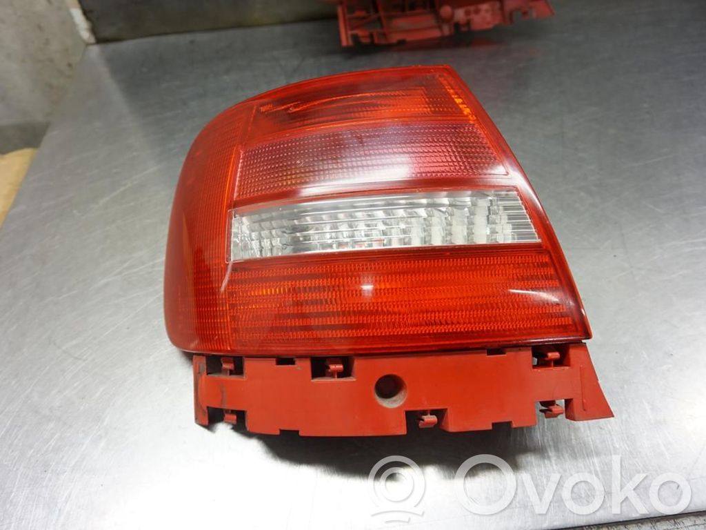 Audi A4 S4 B5 8D Luci posteriori 