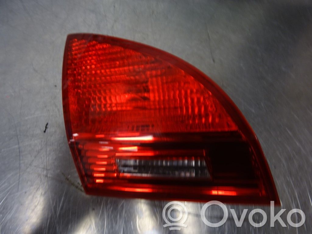 KIA Venga Lampy tylnej klapy bagażnika 