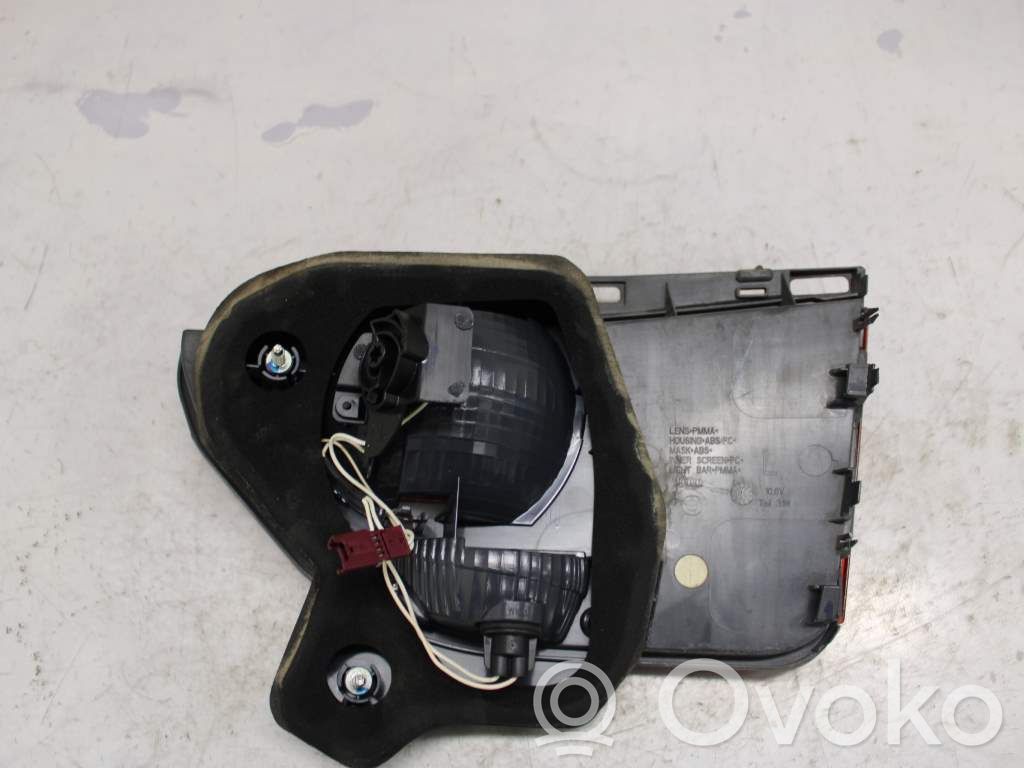 BMW 5 GT F07 Lampă spate în capacul portbagajului 