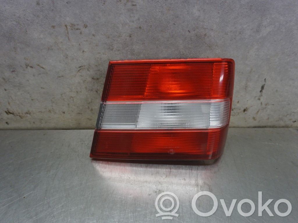 Volvo 940 Feux arrière sur hayon