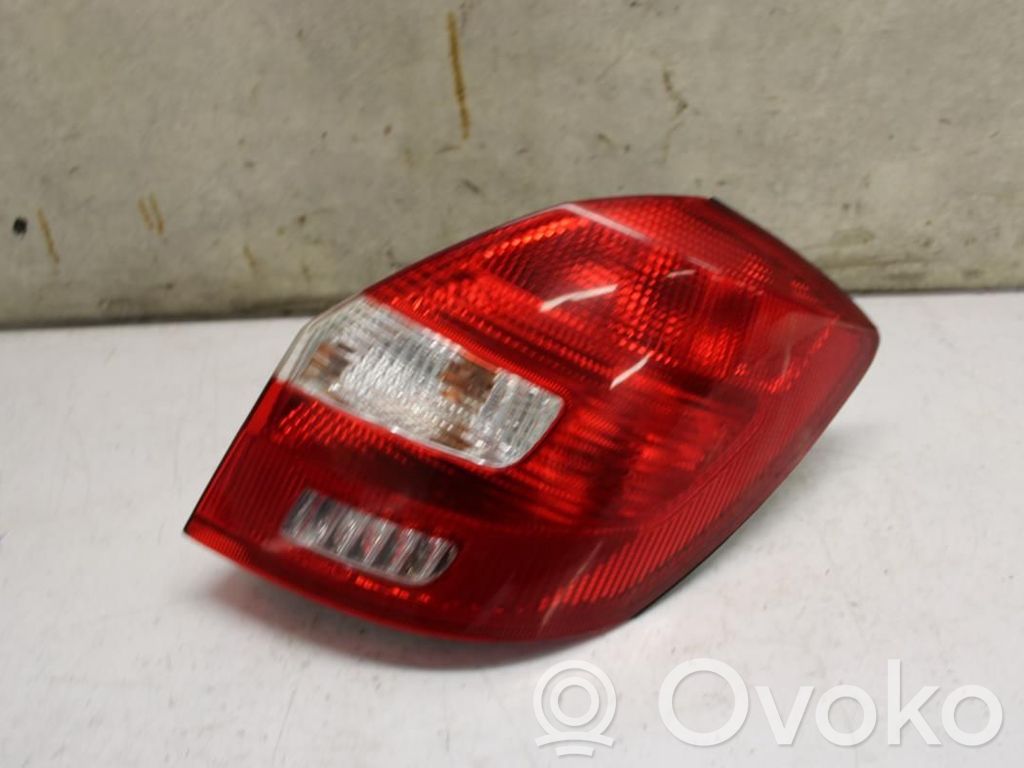 Skoda Fabia Mk2 (5J) Rückleuchte Heckleuchte 