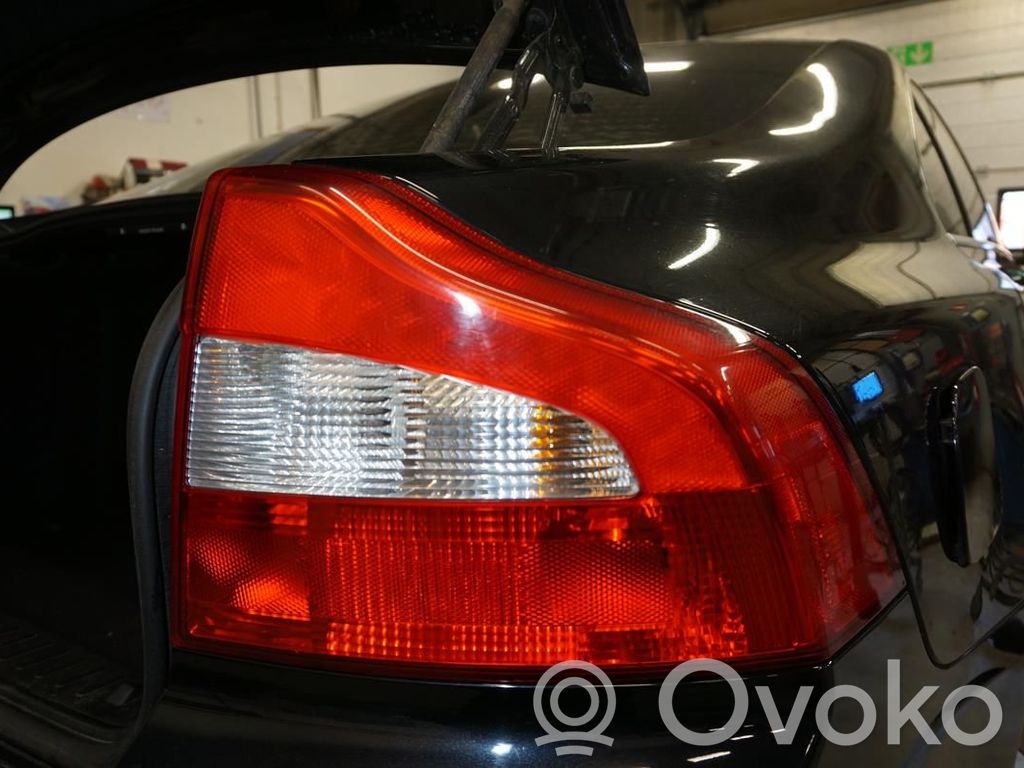 Lampa tylna   31213380,157610