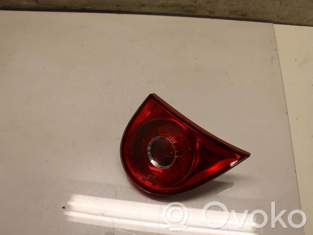 Volkswagen Golf V Lampă spate în capacul portbagajului 
