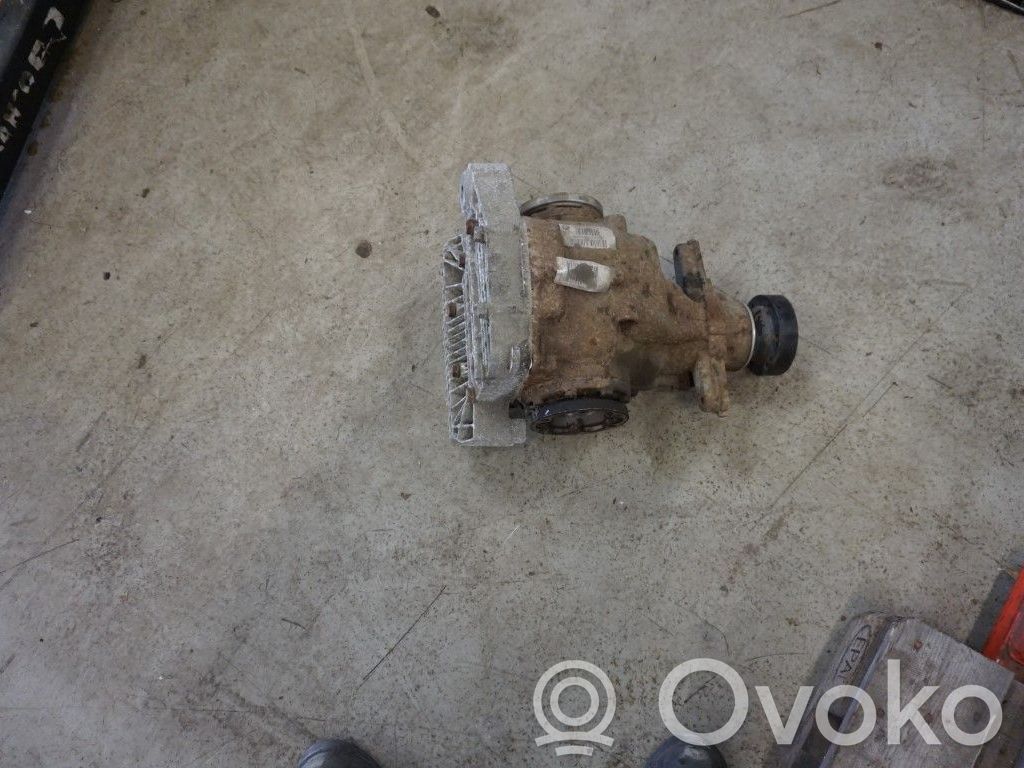 Rear differential   33102284030,168619
