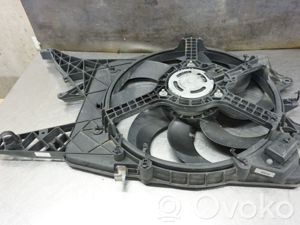 Opel Corsa D Elektrisks radiatoru ventilators 