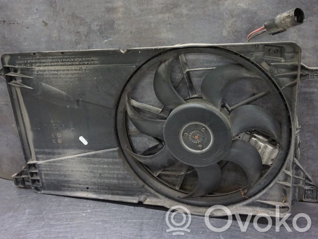 Elektrisks radiatoru ventilators   1530980,199753