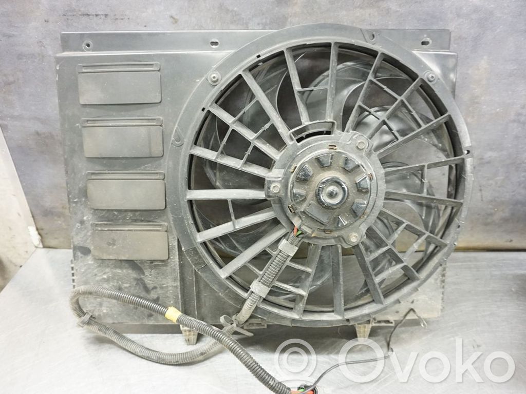 Volvo 940 Elektryczny wentylator chłodnicy 