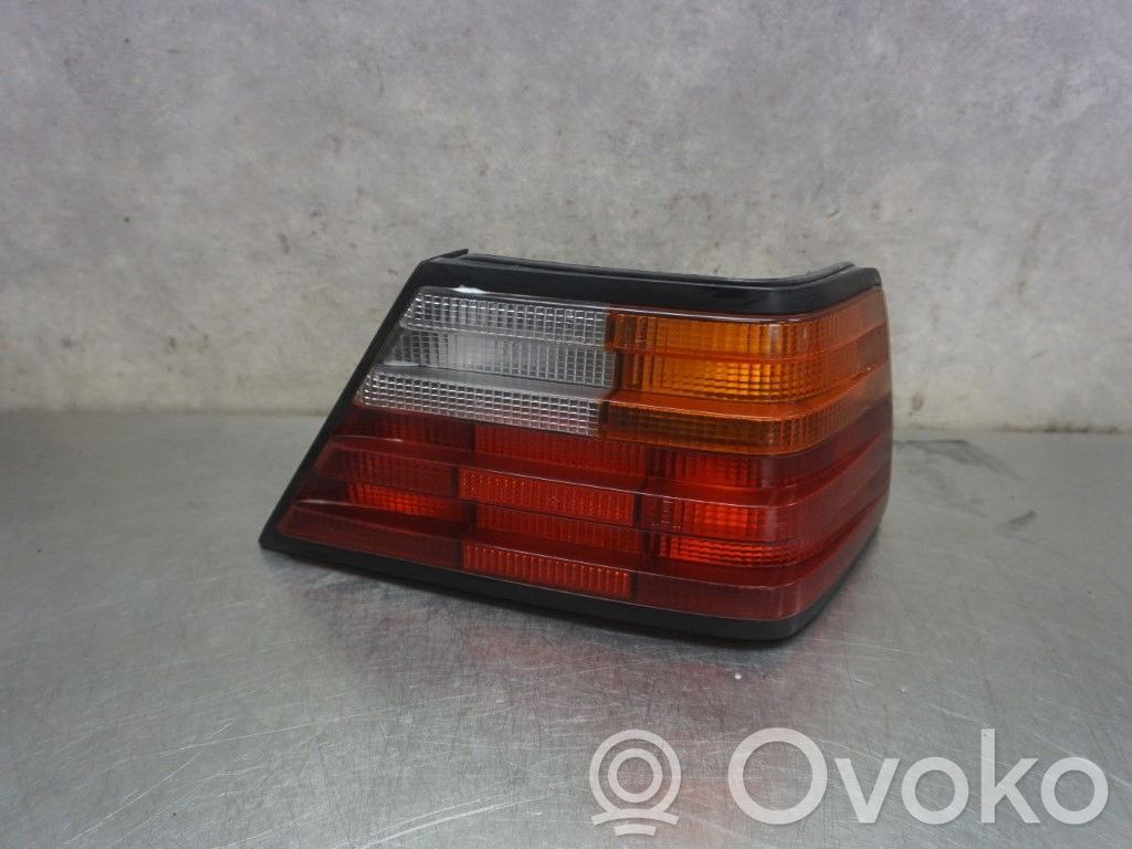Mercedes-Benz E W124 Lampa tylna 