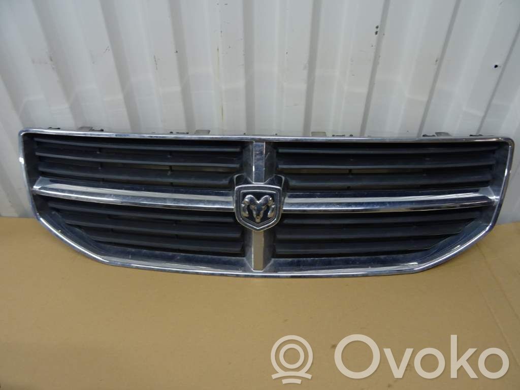 Dodge Caliber Front bumper lower grill 