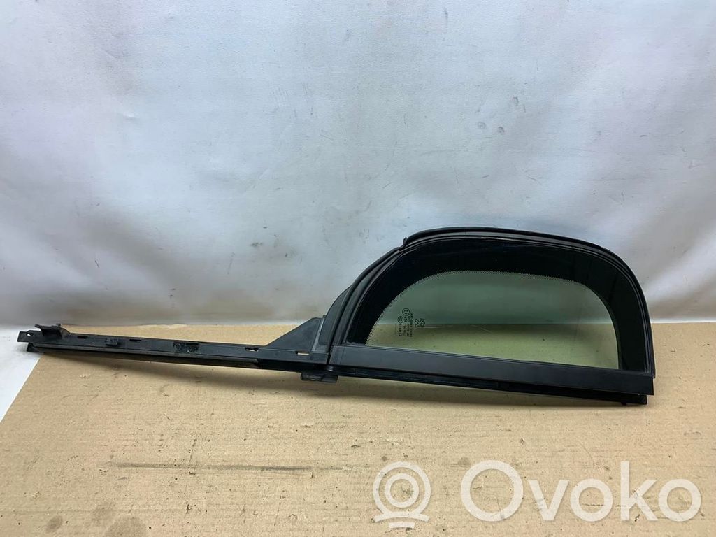 Peugeot 308 Ventanilla de ventilación de la puerta trasera 