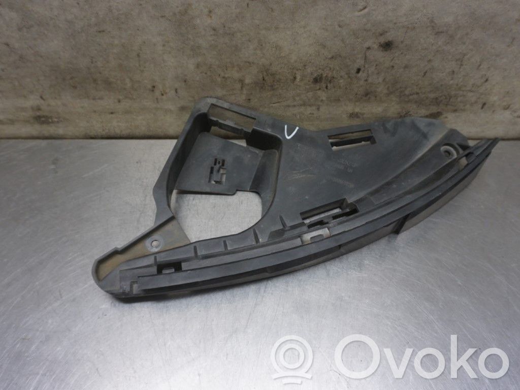 Volvo XC60 Etupuskurin kannake 