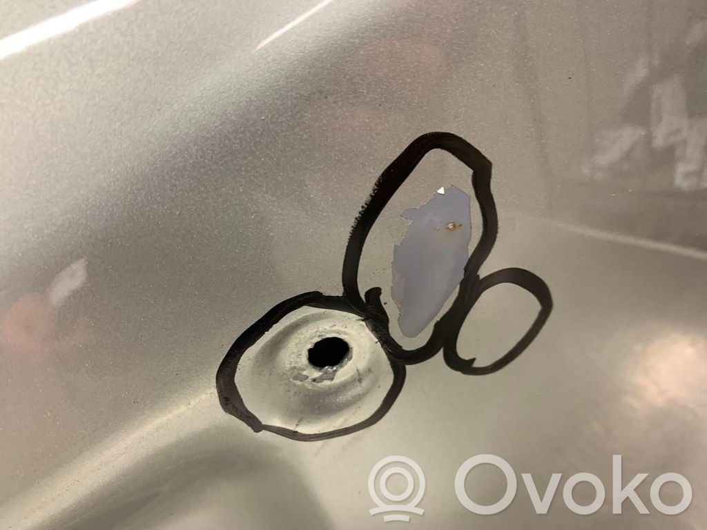 Toyota Yaris Couvercle de coffre