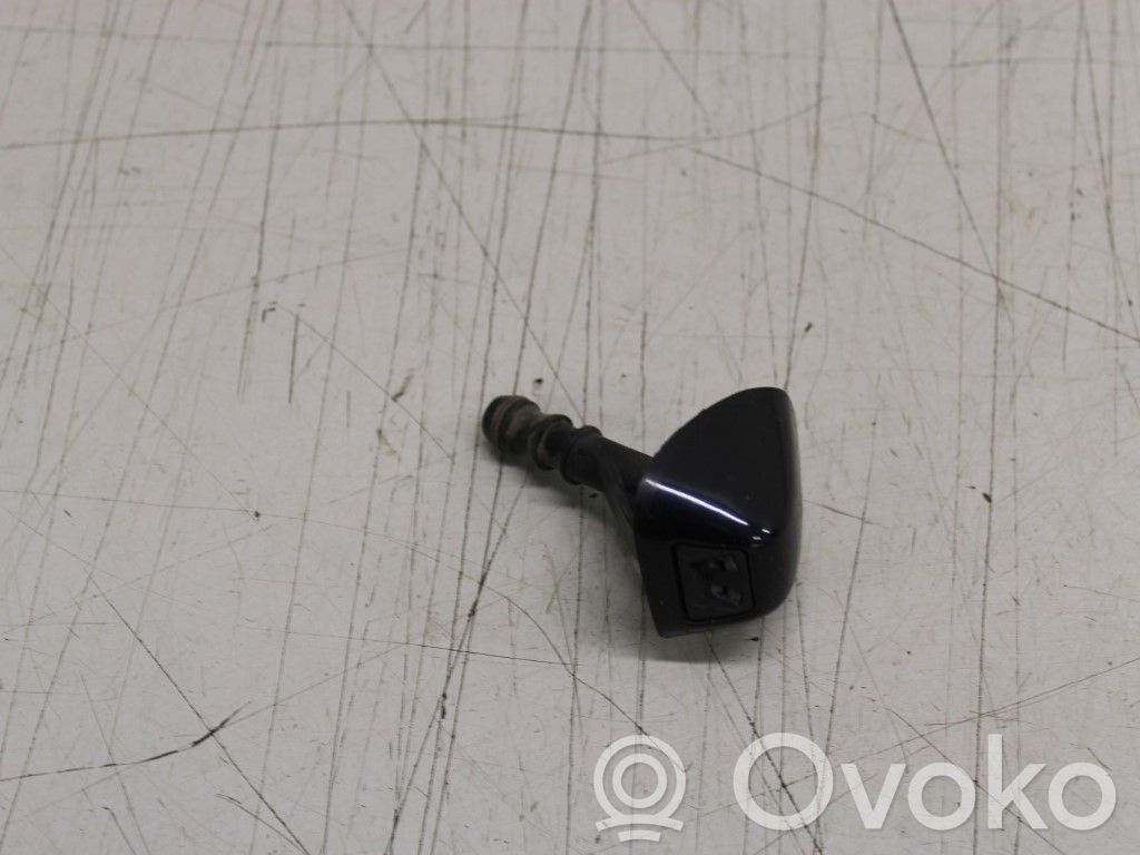 BMW 1 E81 E87 Headlight washer spray nozzle 