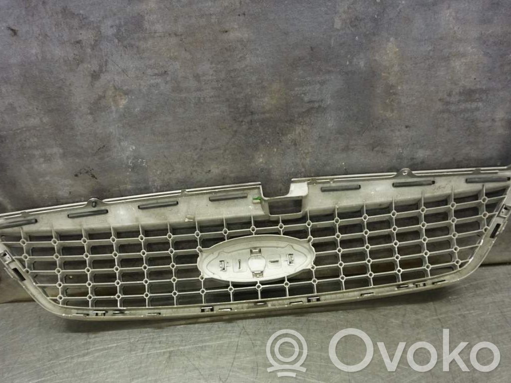 Ford Mondeo MK IV Mascherina inferiore del paraurti anteriore 