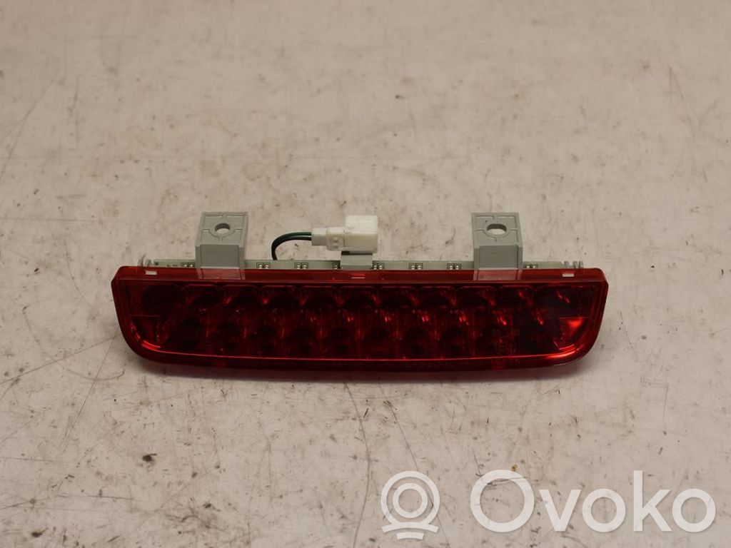 KIA Soul Kolmas/lisäjarruvalo 