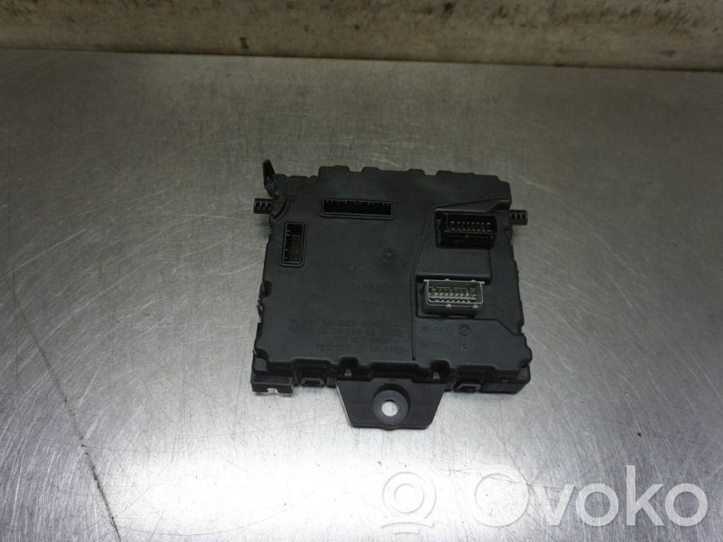 Renault Kangoo II Central body control module 