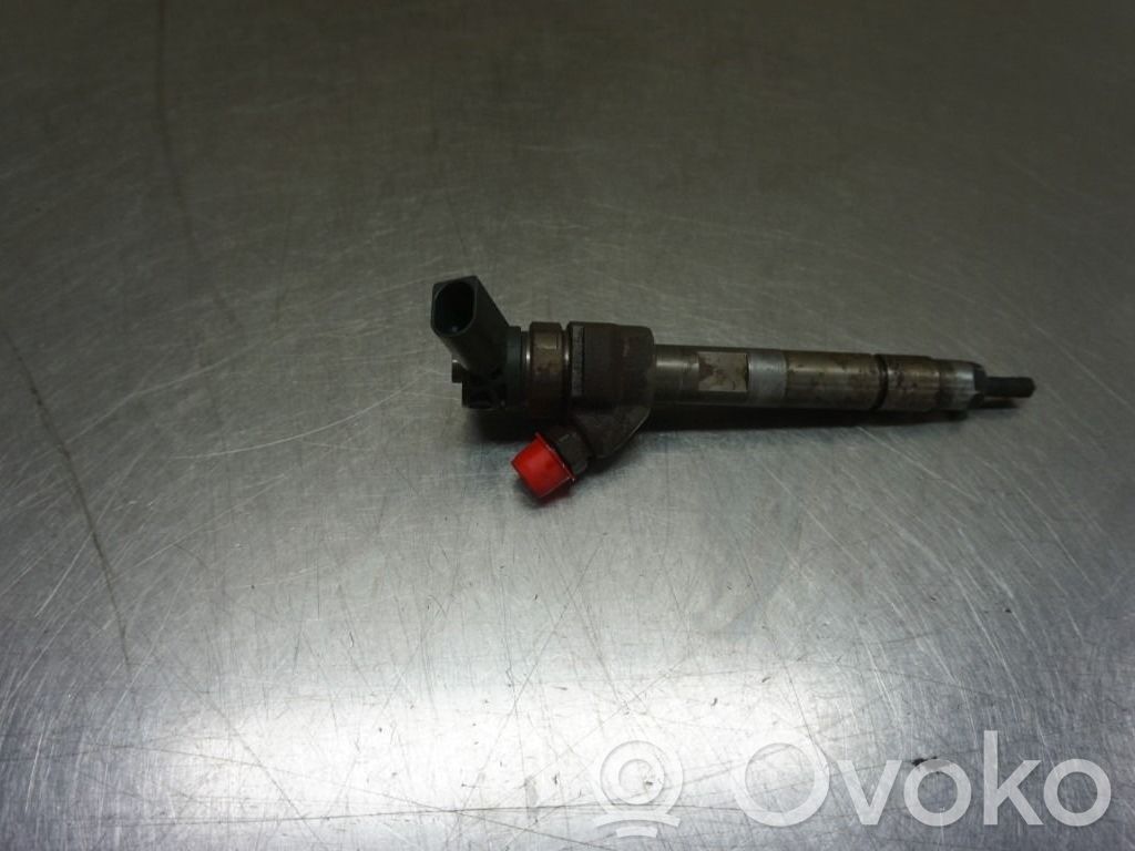 Injector combustibil   13537810702