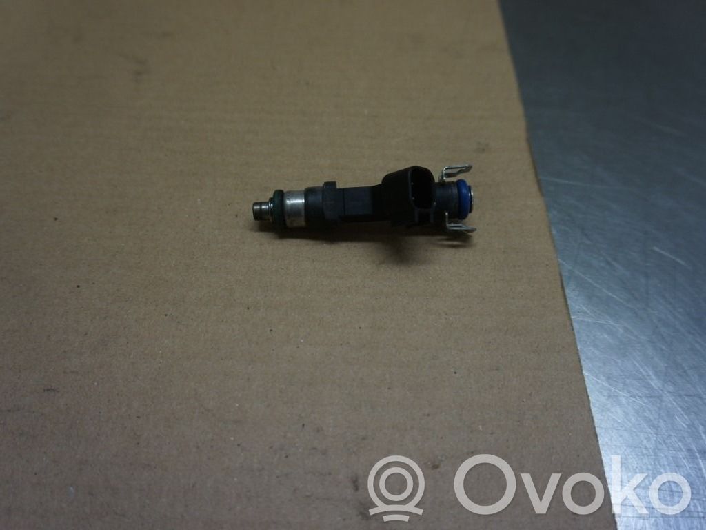 Volvo V70 Inyector de combustible 