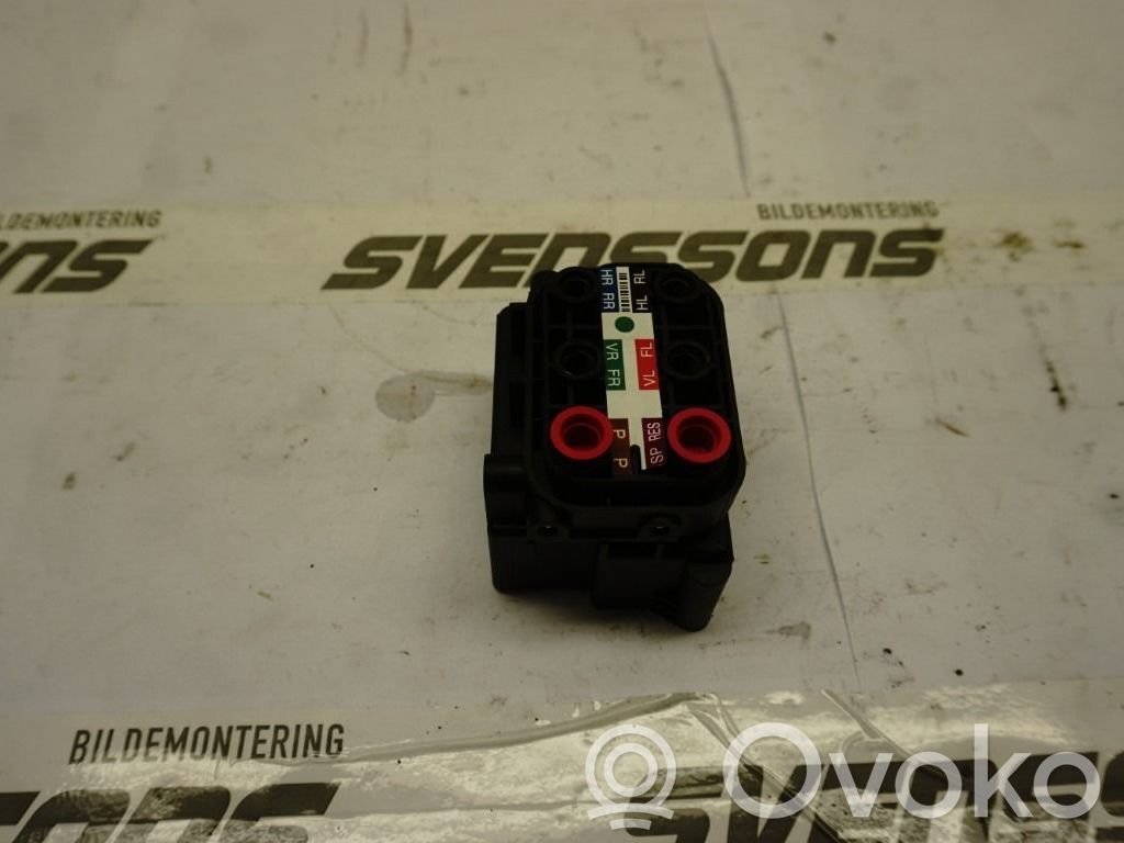 Audi A6 Allroad C7 Bloc de soupape de suspension pneumatique 