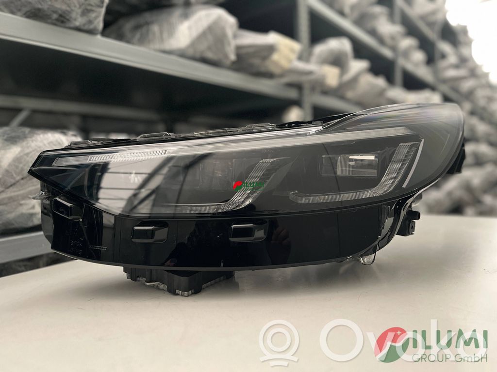 Scheinwerfer   PV4B13E017AF