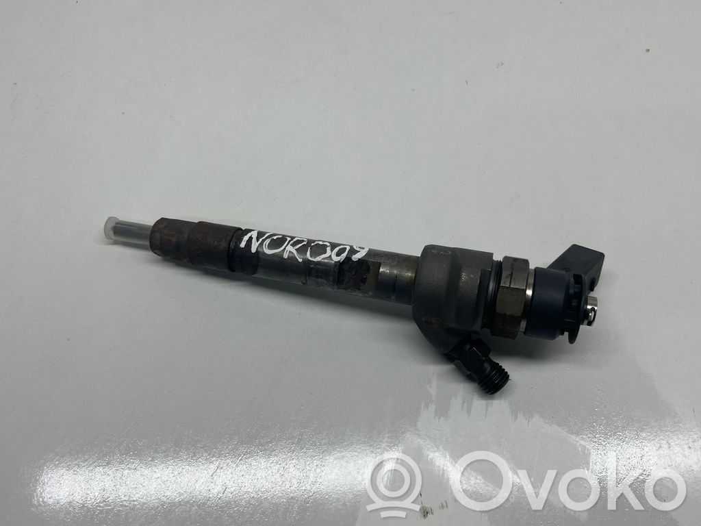 Fuel injector   779844603,0445110289