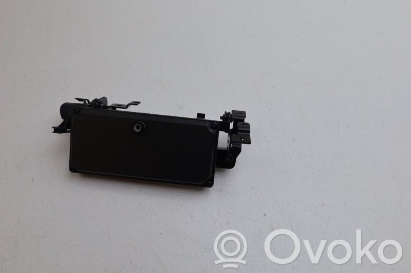 Windshield/windscreen camera   36011562,32243277,32243277,36011562