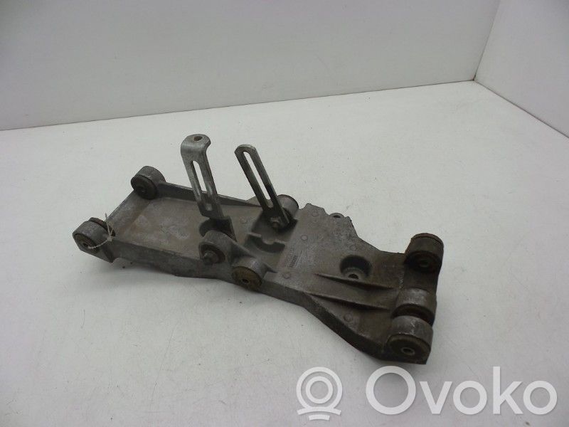 Engine mount bracket   3514231,3514231