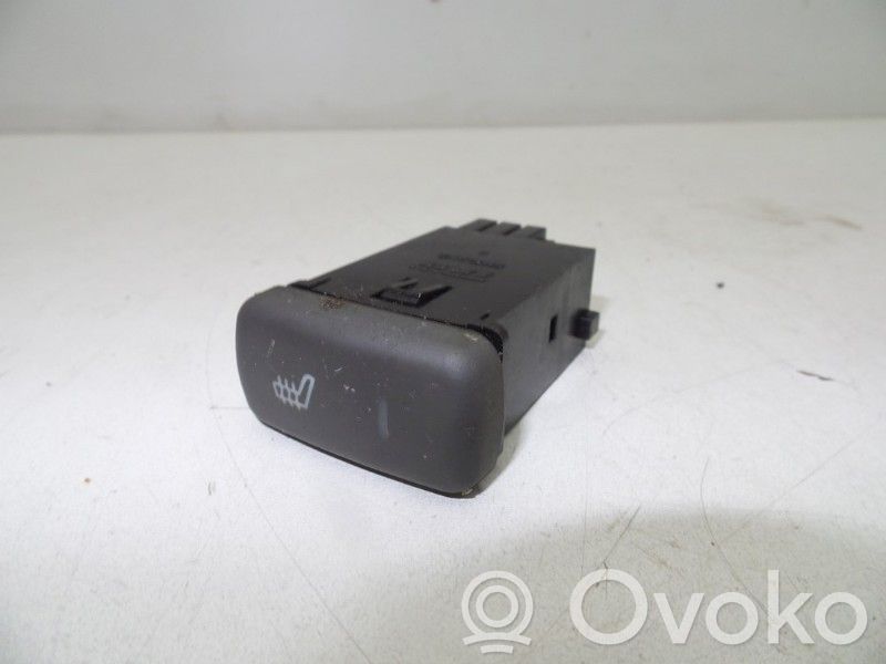 Volvo S40, V40 Przełączniki podgrzewania foteli 