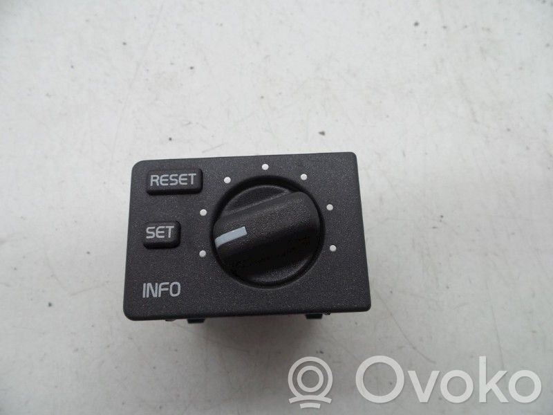 On-board computer control switch   30857598,30857598