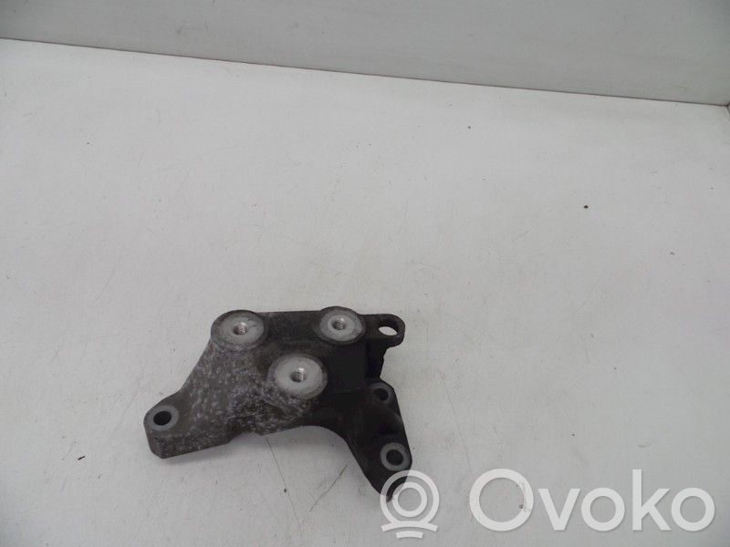 Saab 9-3 Ver2 Engine mount bracket 