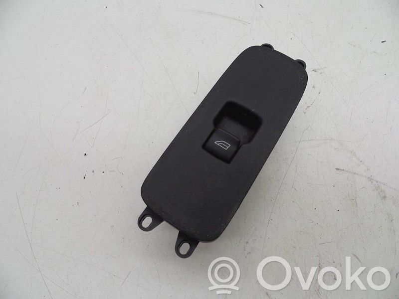 Electric window control switch   30658448,30658448