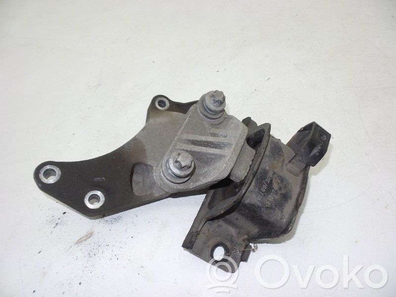 Engine mount bracket   13130745,13185906,13130745,13185906