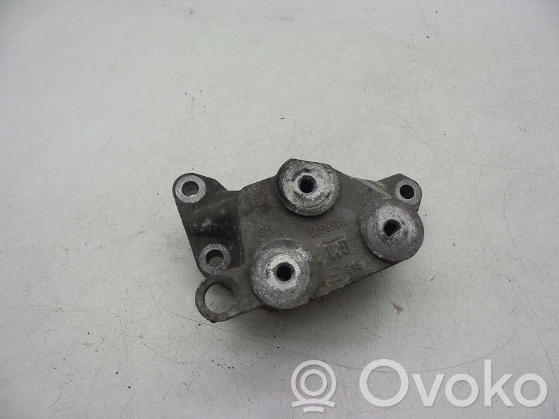 Saab 9-3 Ver2 Engine mount bracket 