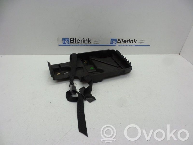 Volvo S90, V90 Battery box tray 