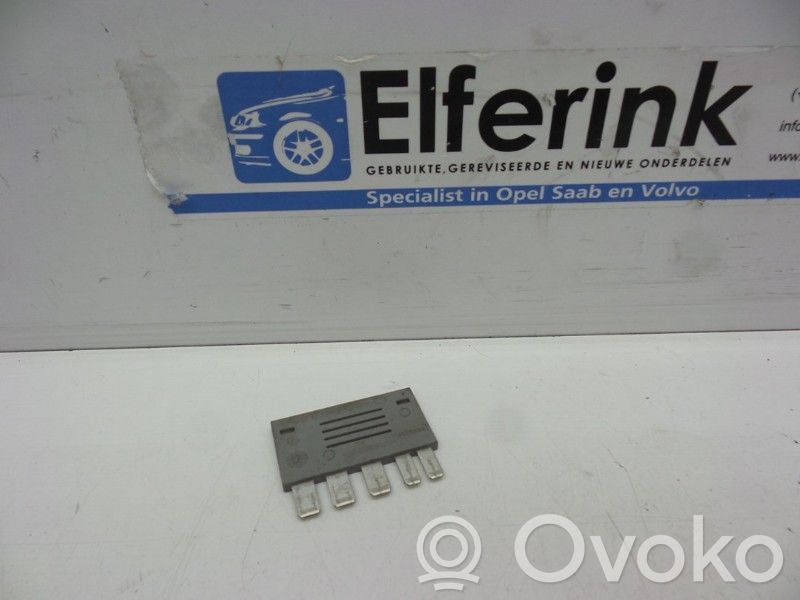 Volvo V70 Muu rele 