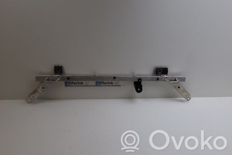 Volvo V60 Radiatoru panelis 