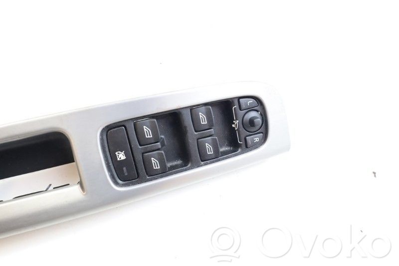 Electric window control switch   30739846,30739846