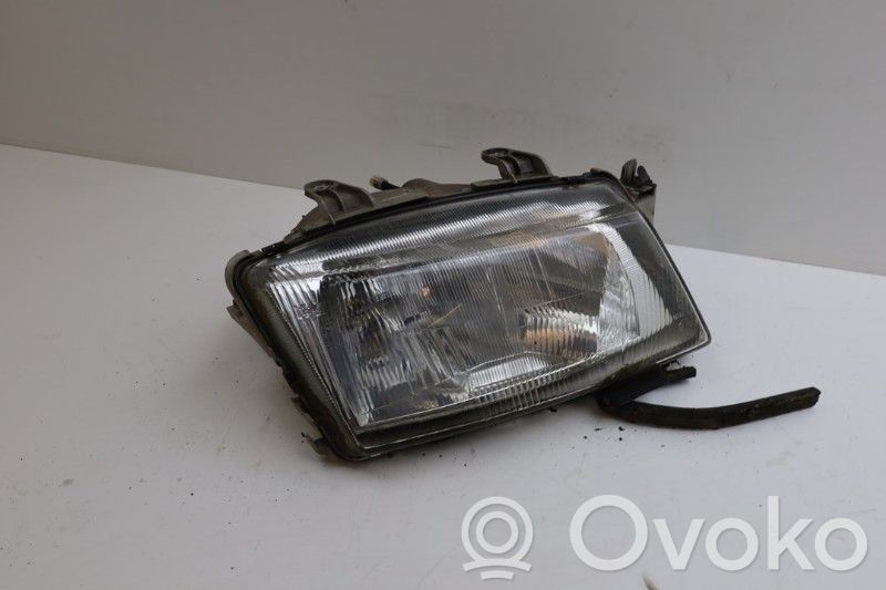 Saab 900 Headlight/headlamp 