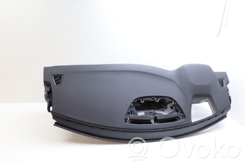 Volvo S60 Панель 