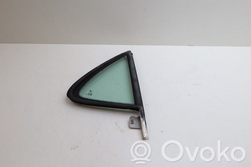 Rear side window   5142043,5186408,5142043,5186408